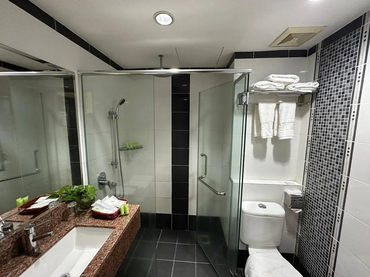 Hig Hotel Kuah