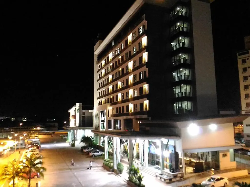 Hig Hotel Kuah 3*,